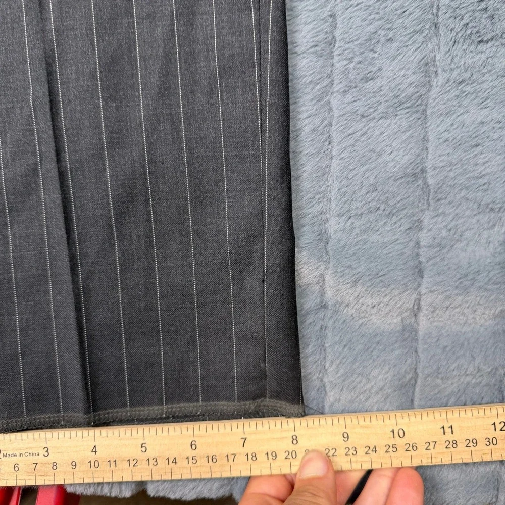 Mantoni Mens 2 Piece Suit 46R 40W Charcoal Grey Pinstripe 100% Virgin Wool NWT